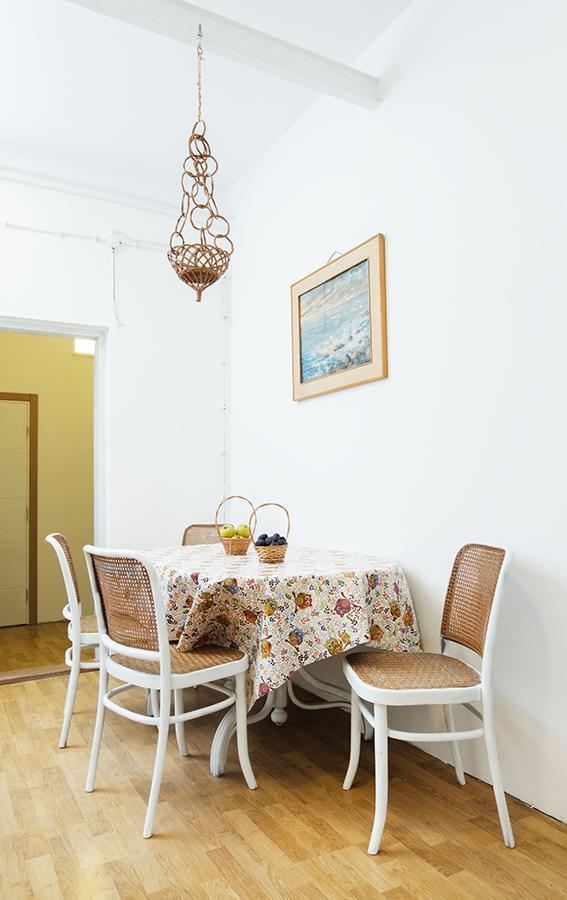Hostel Jellostone Belgrad Exteriör bild