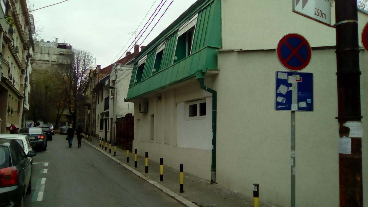 Hostel Jellostone Belgrad Exteriör bild