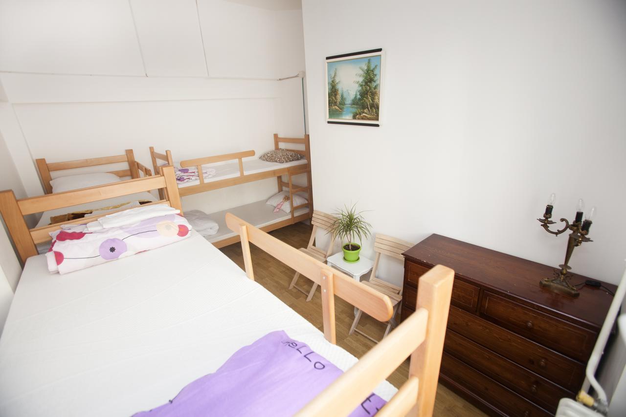 Hostel Jellostone Belgrad Exteriör bild