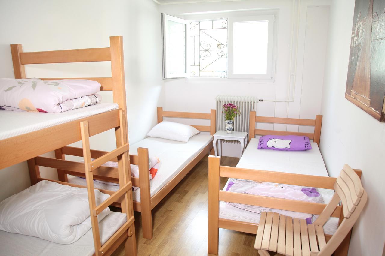 Hostel Jellostone Belgrad Exteriör bild